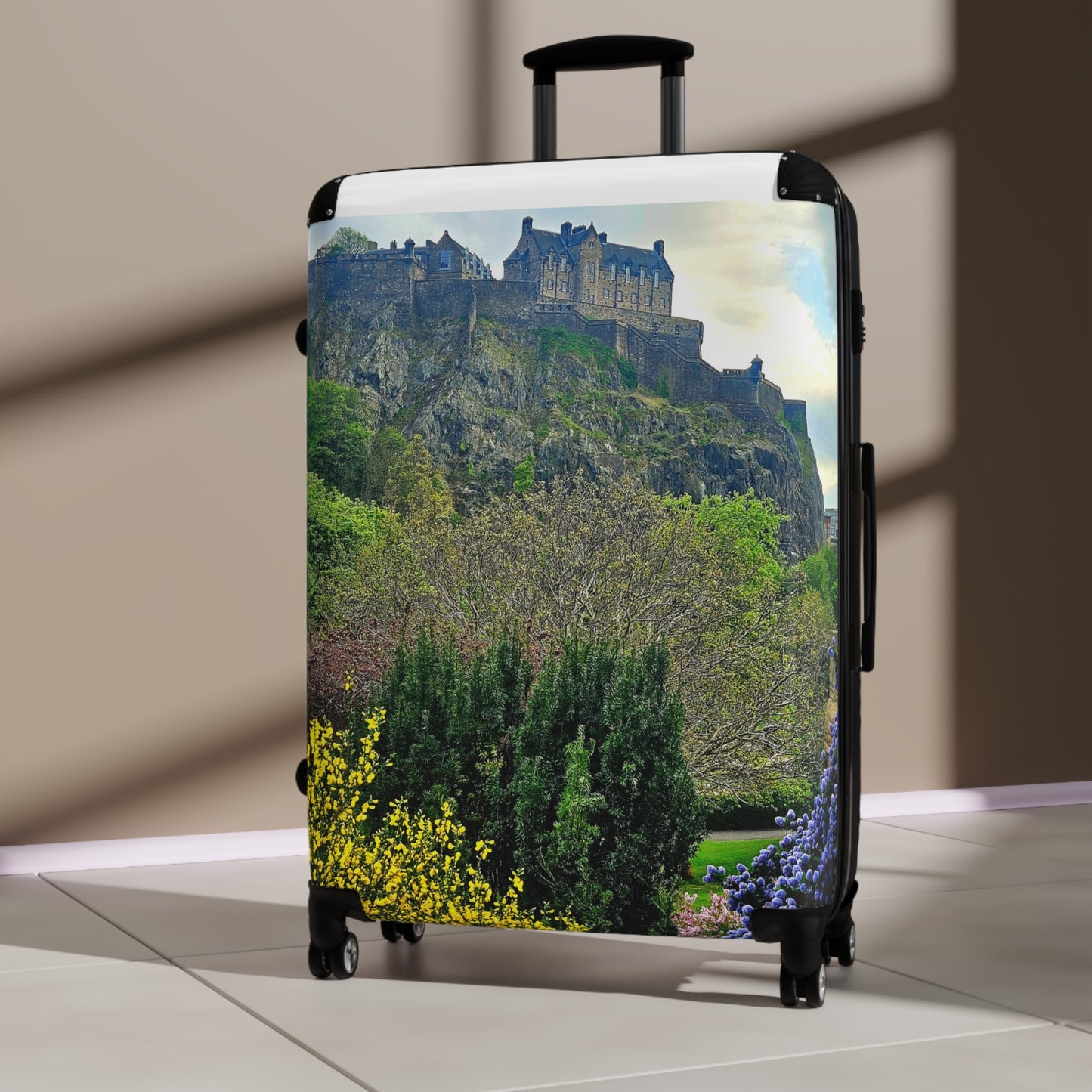 Recognized in Seconds! The Famous Edinburgh Castle Scenic Scottland Suitcase